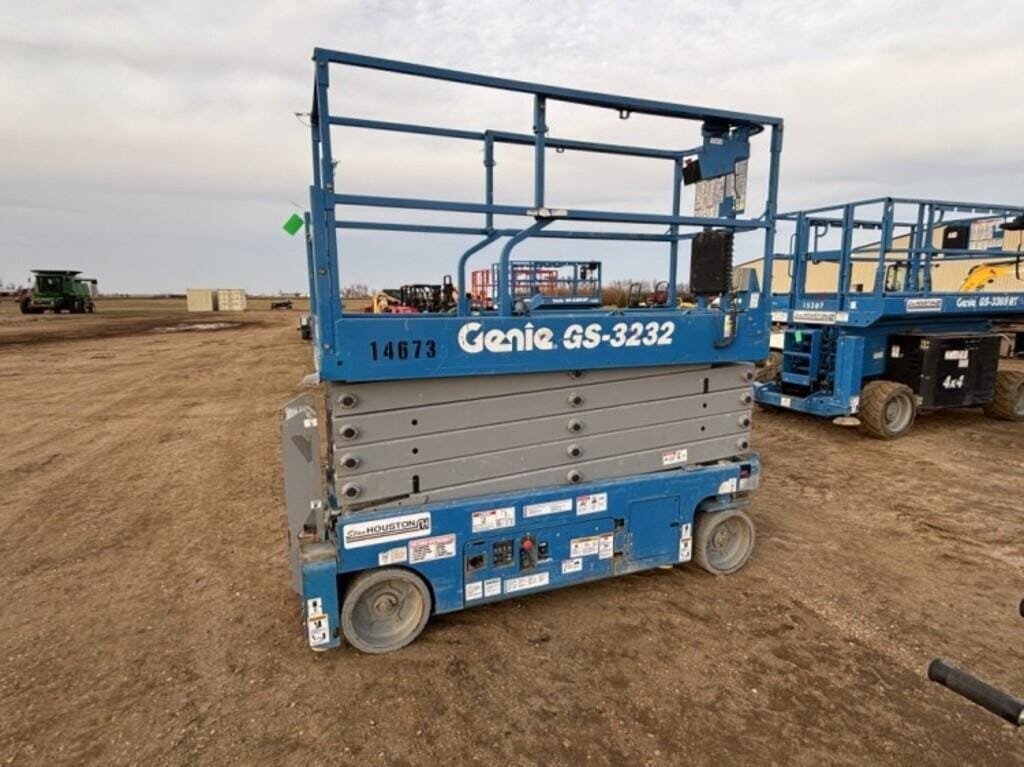 2019 Genie GS3232 Equipment Image0