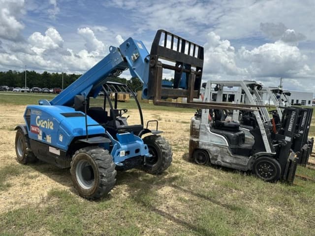 Image of Genie GTH-5519 equipment image 4