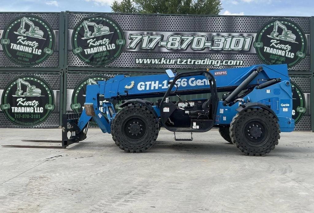 2019 Genie GTH1056 Equipment Image0