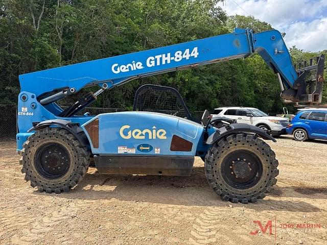 Image of Genie GTH844 equipment image 1