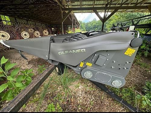 Image of Gleaner Command 3308 equipment image 3