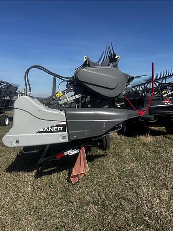 2019 Gleaner 9255 Equipment Image0