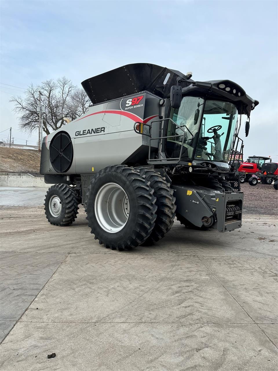 Main image Gleaner S97