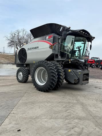 Main image Gleaner S97