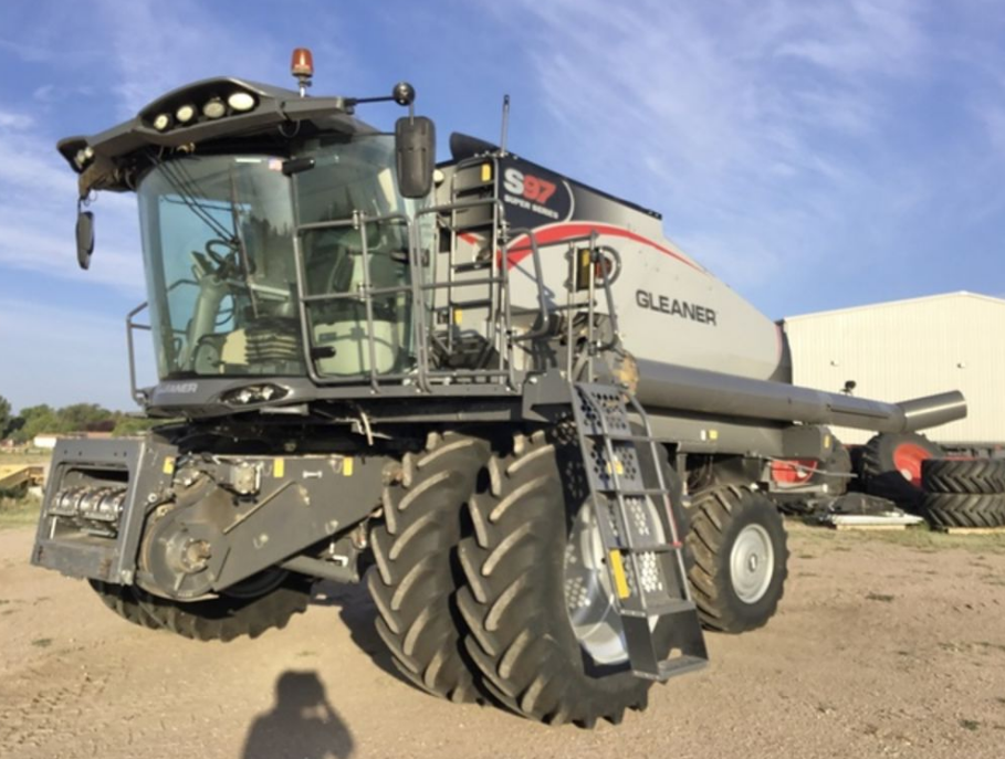 2019 Gleaner S97 Image