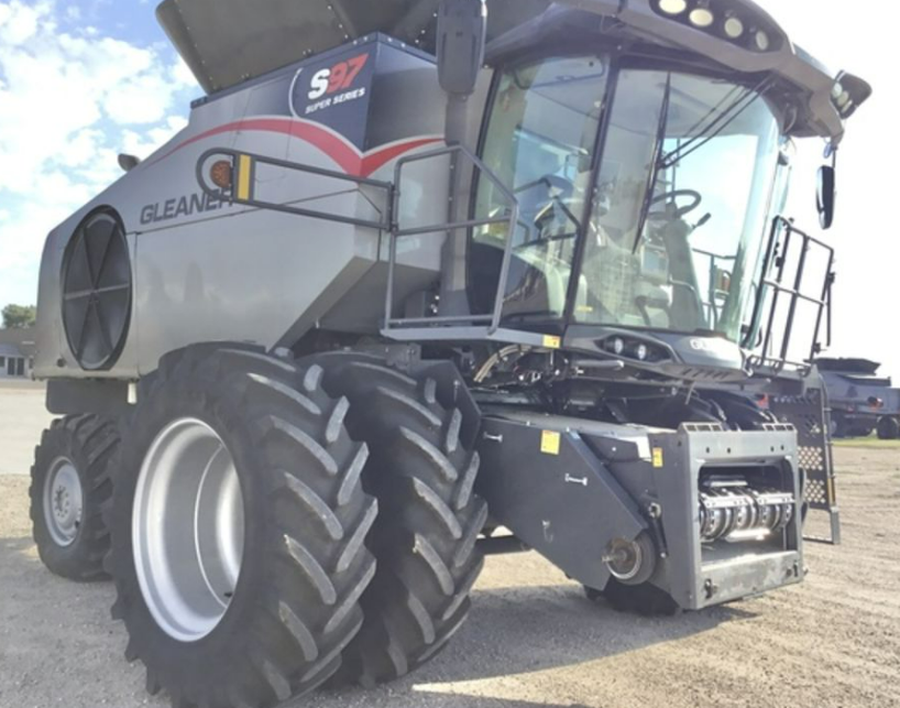 2019 Gleaner S97 Image