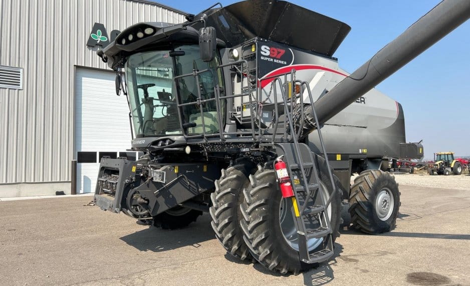 2019 Gleaner S97 Equipment Image0