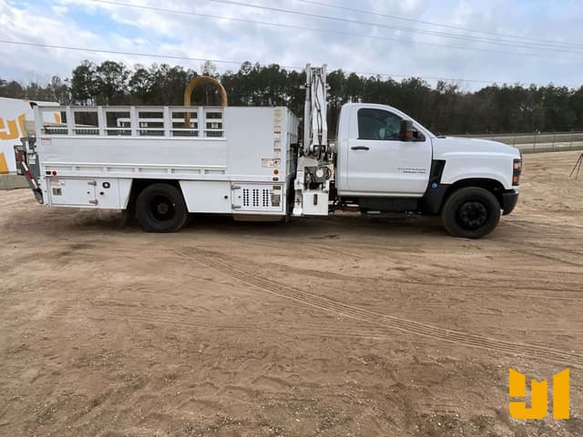 Image of Chevrolet 5500HD equipment image 3