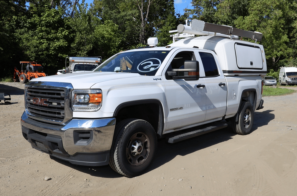 2019 GMC 2500HD Equipment Image0