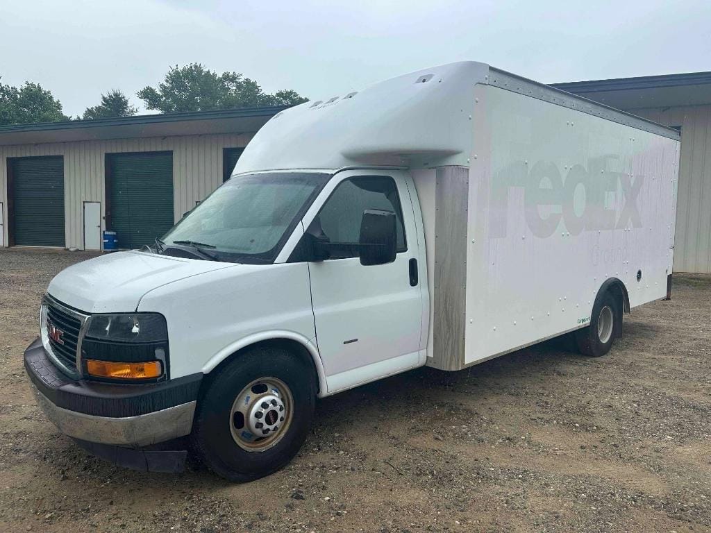 Main image GMC Savana