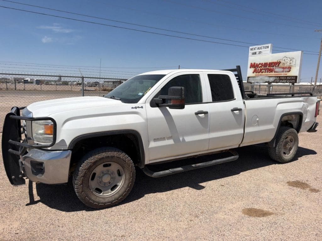 Image of GMC 2500HD Primary image
