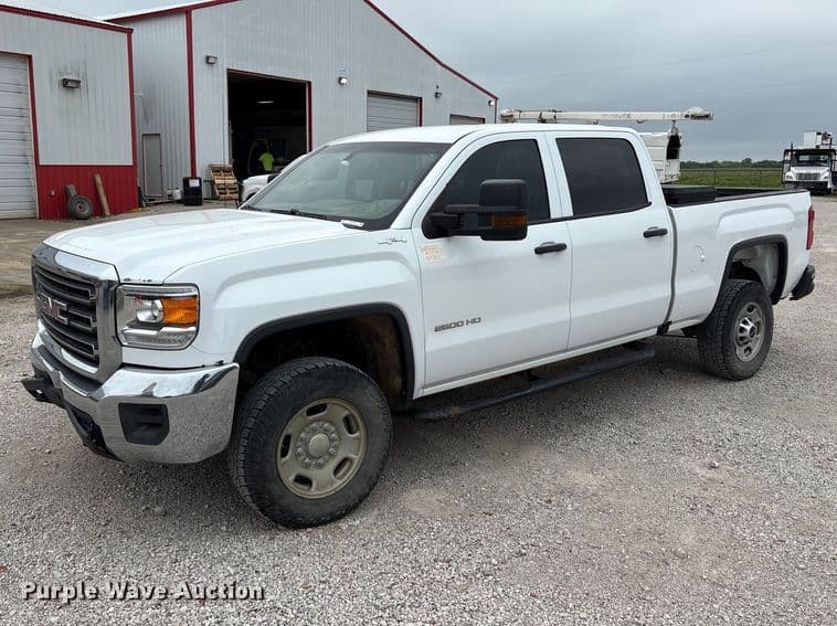 Image of GMC 2500HD Primary image