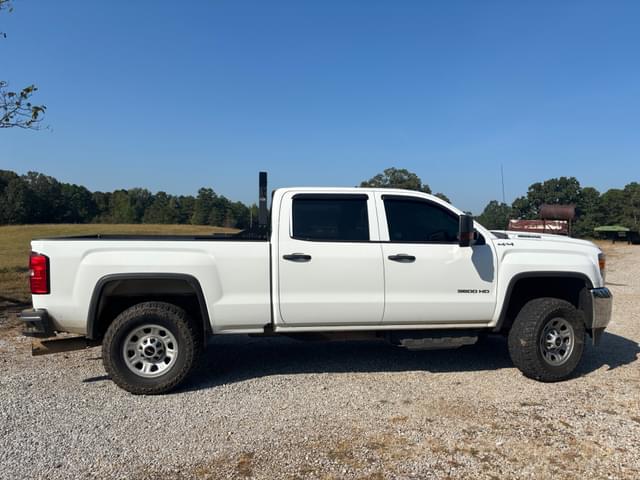 Image of GMC 3500HD equipment image 1