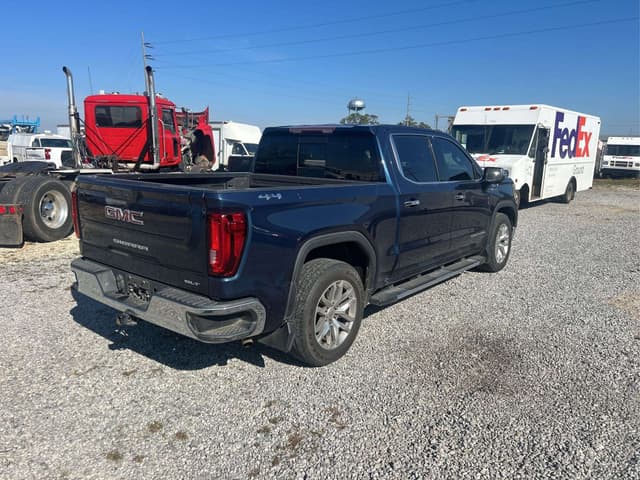 Image of GMC Sierra equipment image 3