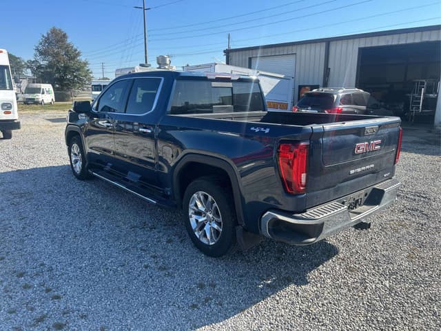 Image of GMC Sierra equipment image 1