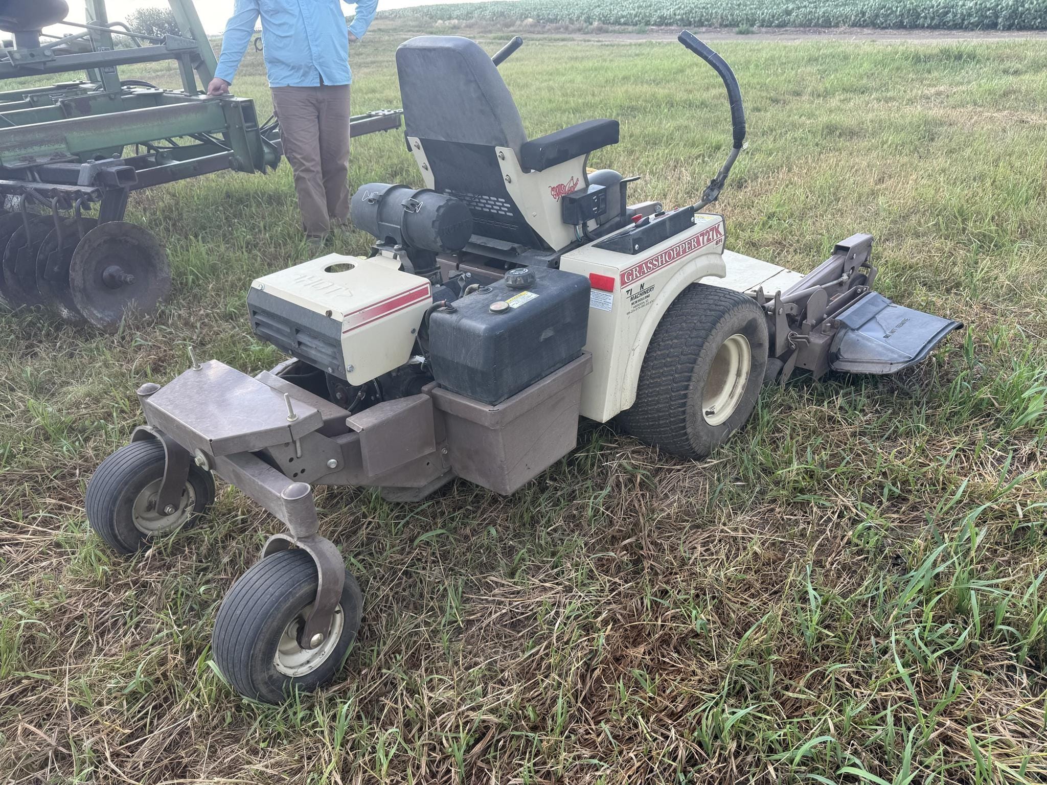 2019 Grasshopper 727K Equipment Image0