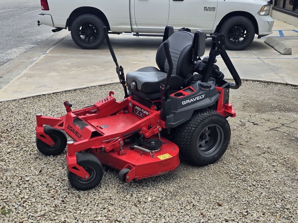 Image of Gravely Pro-Turn ZX Primary image