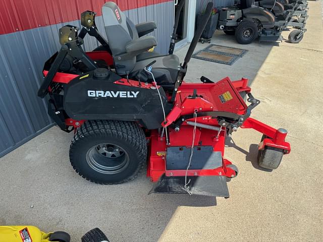 Image of Gravely PRO TURN 460 equipment image 2