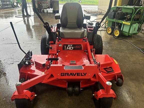 Image of Gravely ZT HD equipment image 4