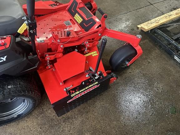 Image of Gravely ZT HD equipment image 3