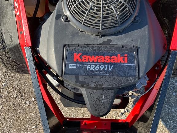Image of Gravely ZTXL 48 equipment image 2