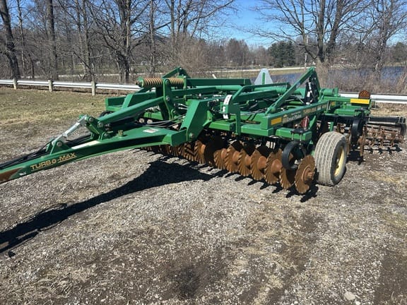 2019 Great Plains 1200TM Equipment Image0