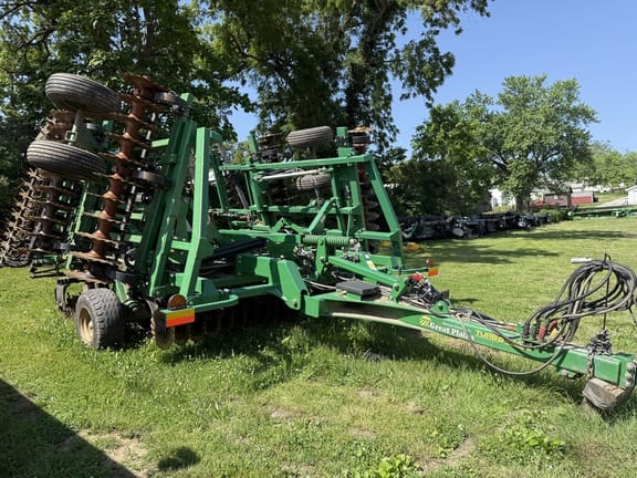 2019 Great Plains 2400TM Equipment Image0