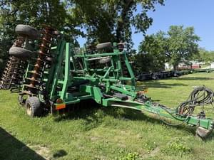 2019 Great Plains 2400TM Image