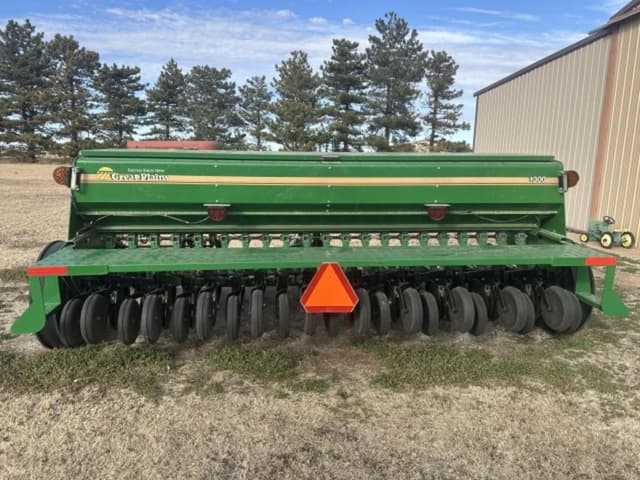 Image of Great Plains 1300 equipment image 3
