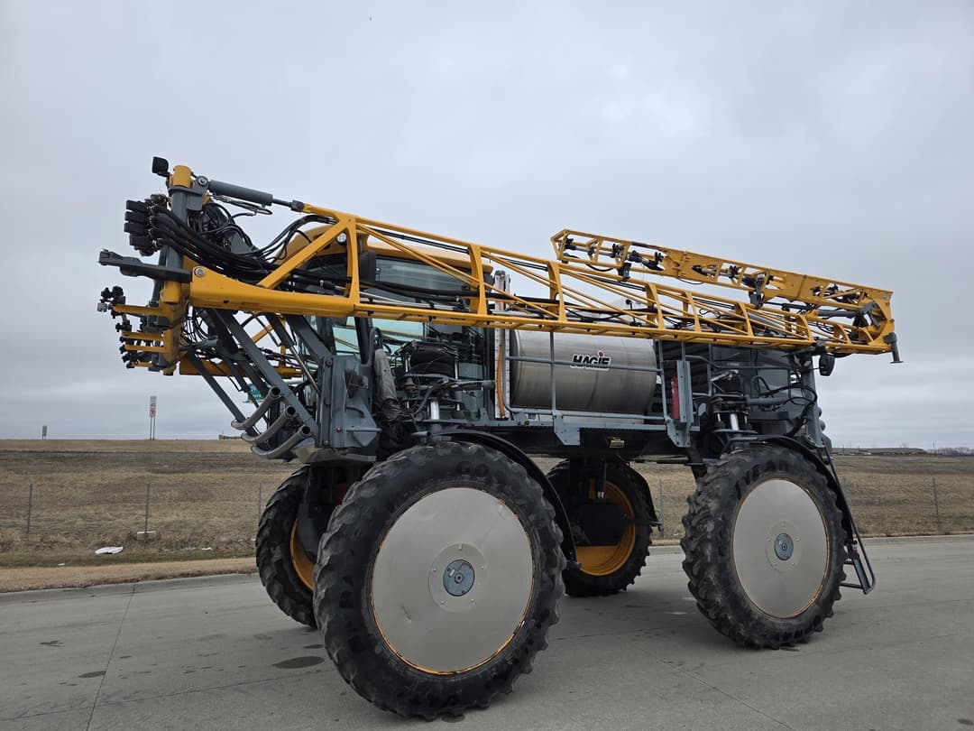 Image of Hagie STS10 Primary image