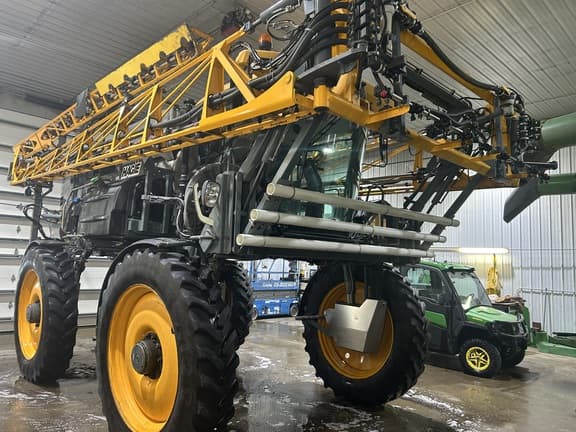 Image of Hagie STS12 equipment image 2