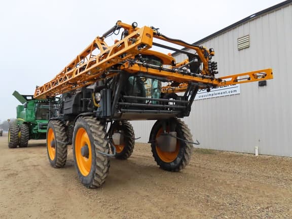 Image of Hagie STS12 equipment image 4