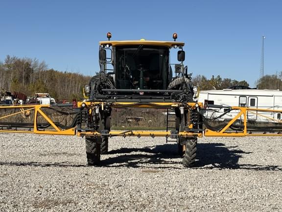 Image of Hagie STS12 equipment image 2