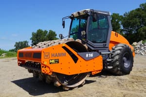 2019 Hamm H10iP Image