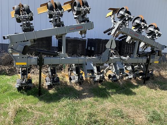 Image of Hiniker 6000 equipment image 1