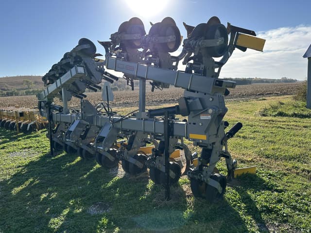 Image of Hiniker 6000 equipment image 2