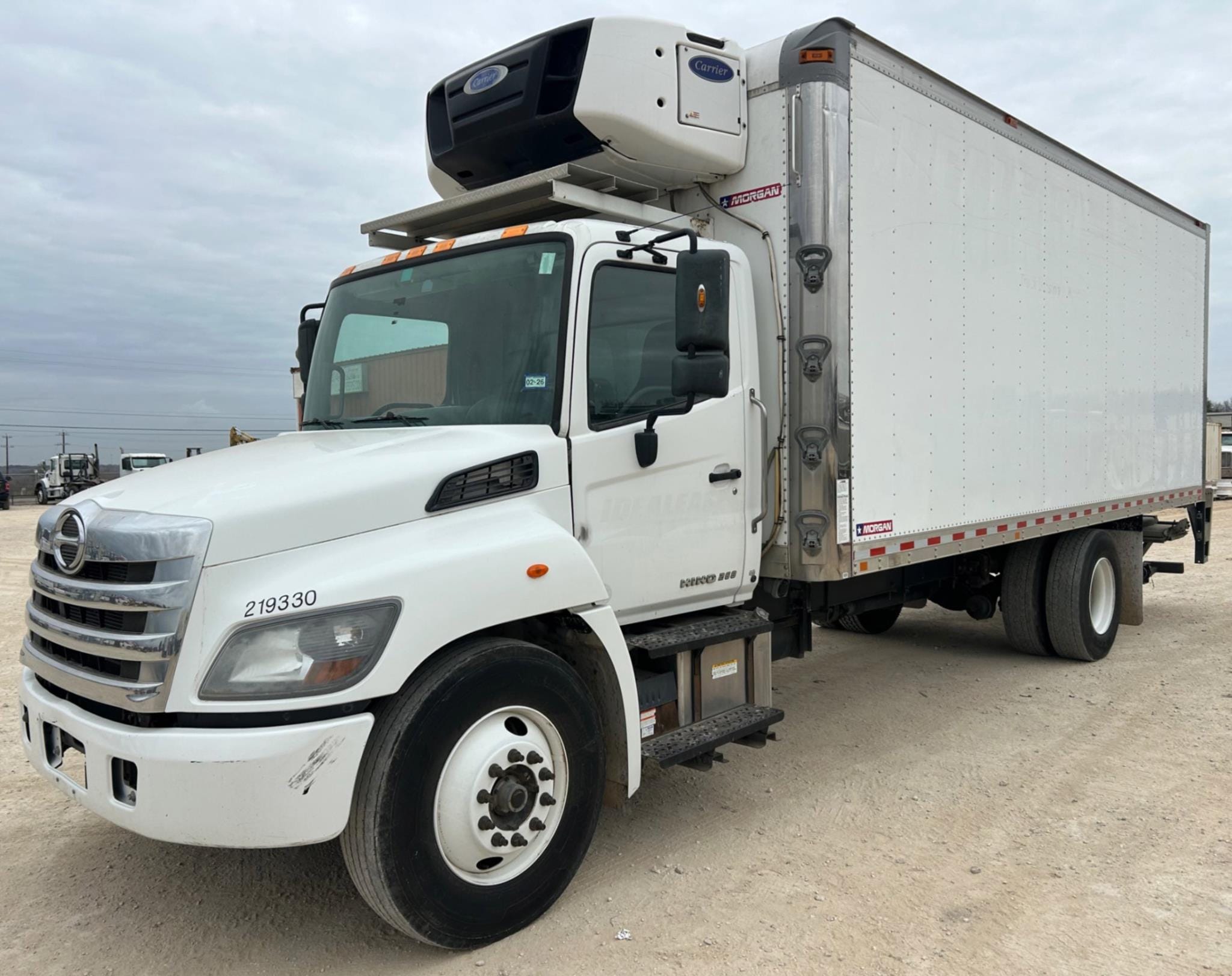 2019 Hino 258 Equipment Image0