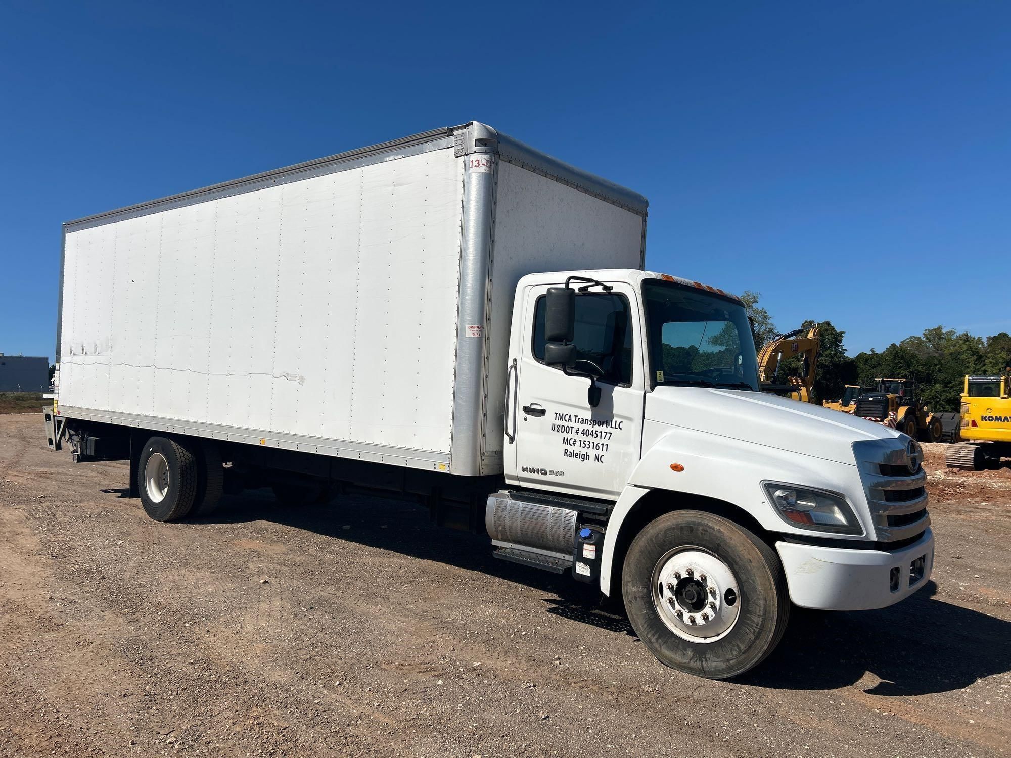 2019 Hino 268 Equipment Image0