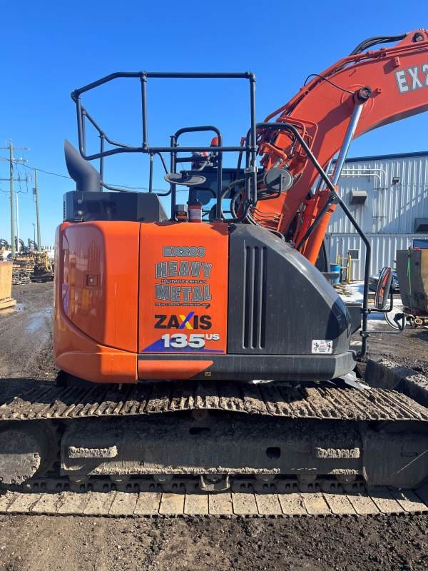 2019 Hitachi ZX135US-6 Equipment Image0