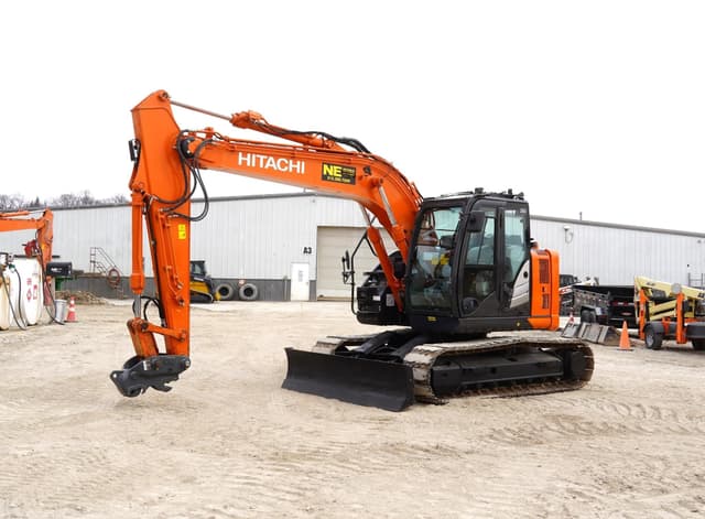 Image of Hitachi ZX135US-6 equipment image 1