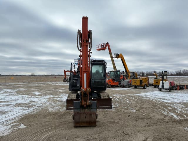 Image of Hitachi ZX135US-6 equipment image 2