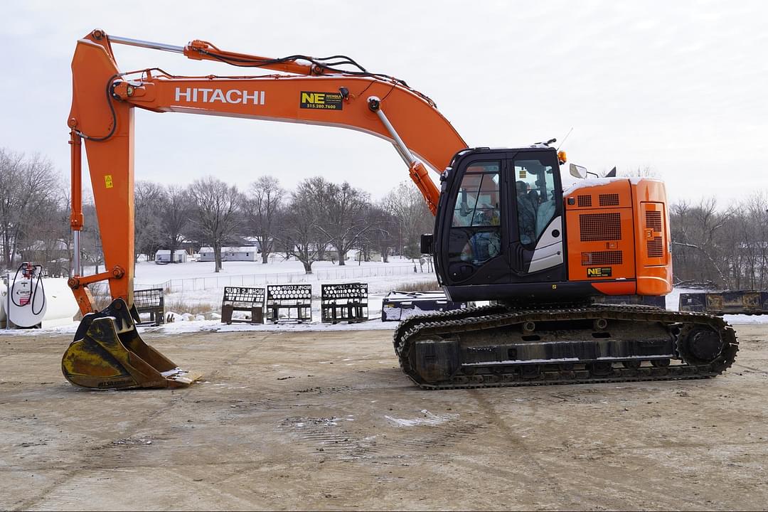 Image of Hitachi ZX225US-6 Primary image