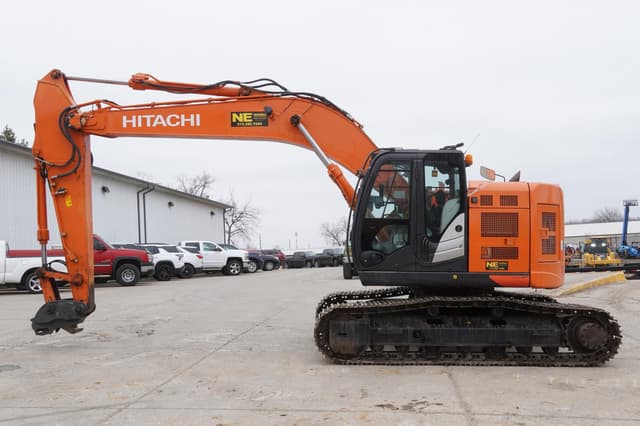 Image of Hitachi ZX225US-6 equipment image 1