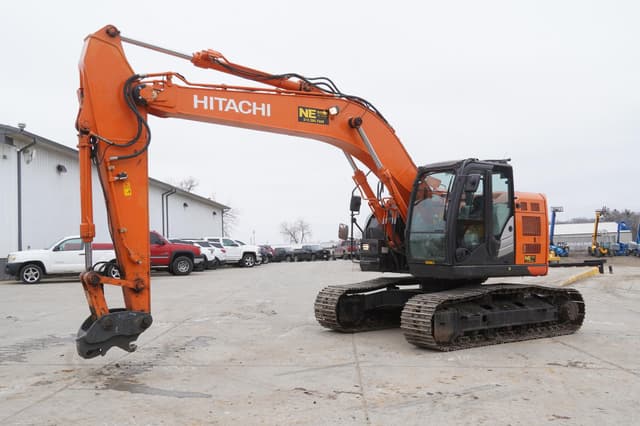 Image of Hitachi ZX225US-6 equipment image 2