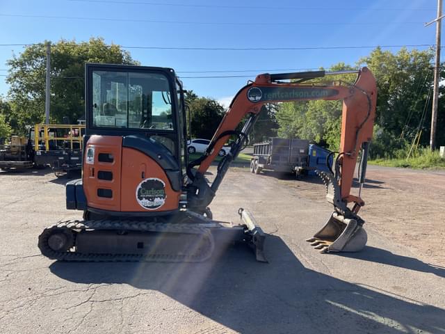 Image of Hitachi ZX35U-5N equipment image 3