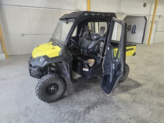 Image of Honda Pioneer 1000 equipment image 1