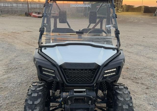 Image of Honda Pioneer 500 equipment image 2