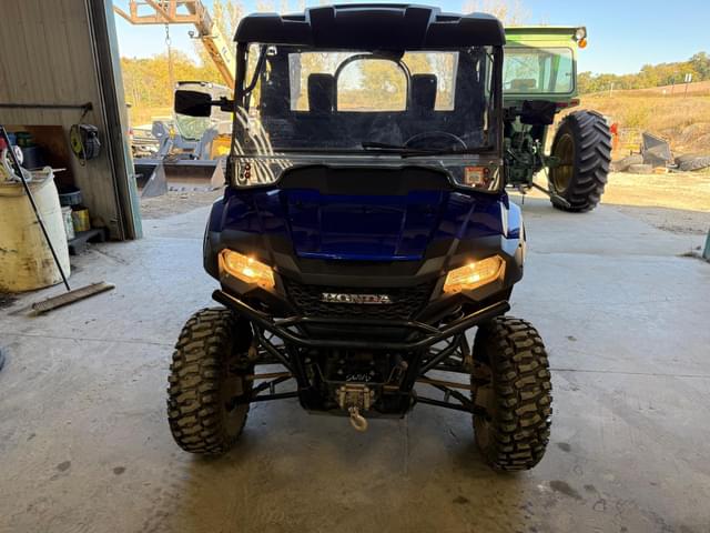 Image of Honda Pioneer 700-4 equipment image 1