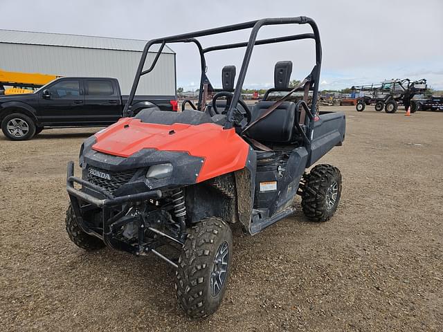 Image of Honda Pioneer 700 equipment image 2