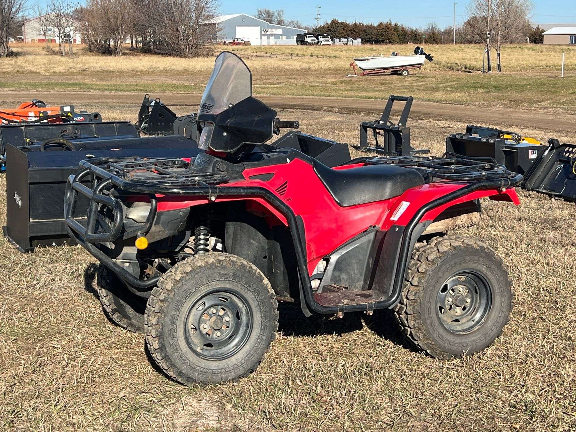 2019 Honda Rubicon Equipment Image0